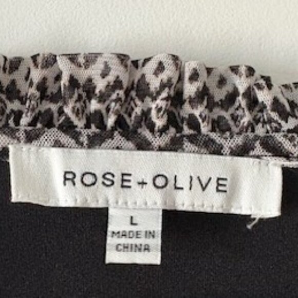 Rose & Olive Black and White Lined Long-Sleeve Tunic - Picture 4 of 6